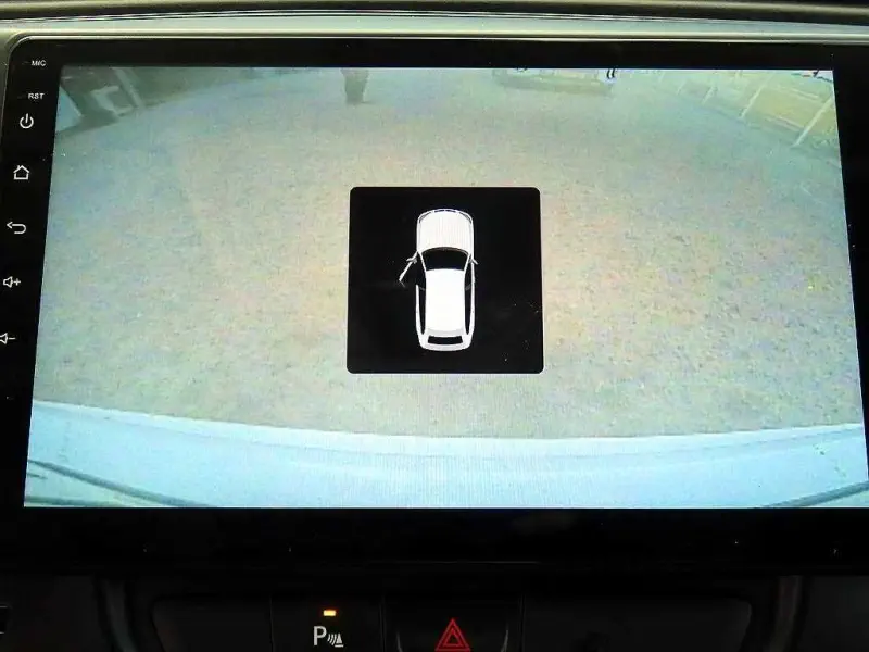 Chrysler 200