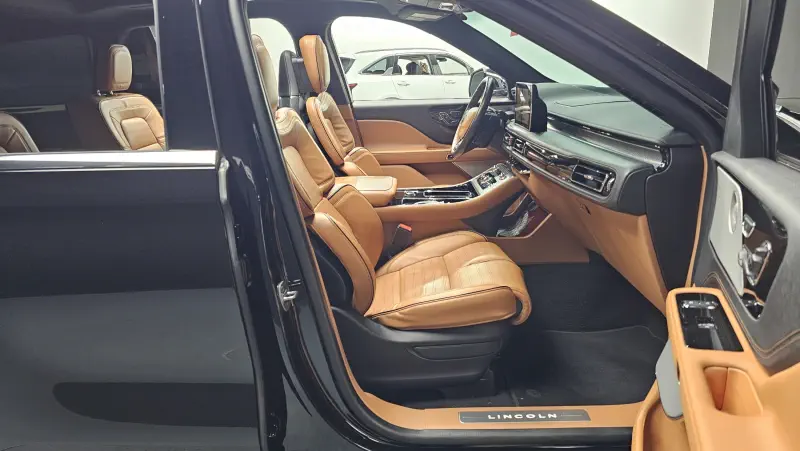 Lincoln Aviator