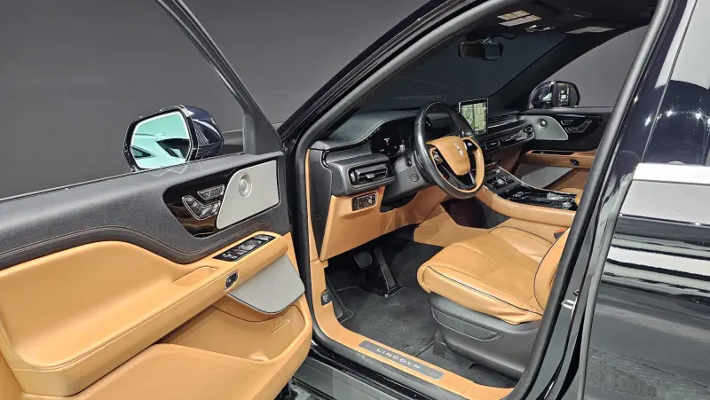 Lincoln Aviator