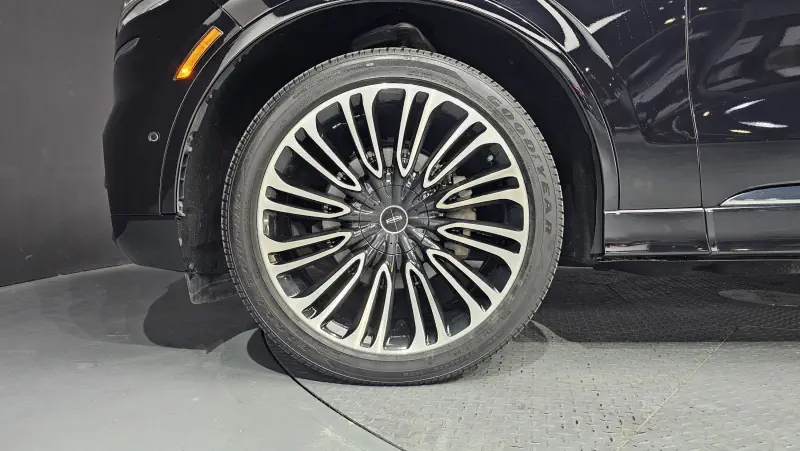 Lincoln Aviator