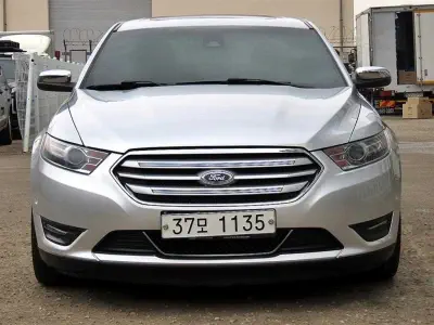 Ford Taurus