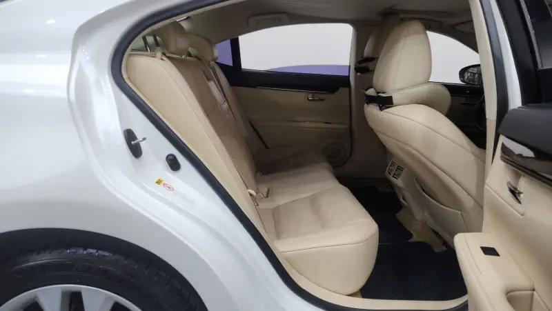 Lexus ES300h