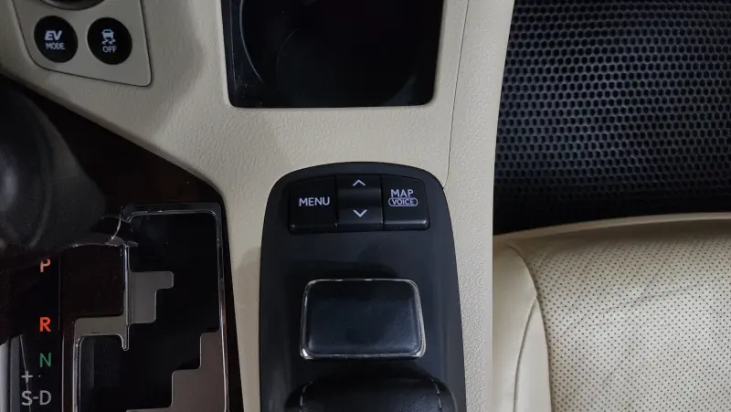 Lexus ES300h