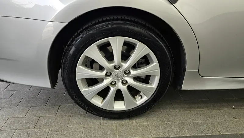 Lexus GS250