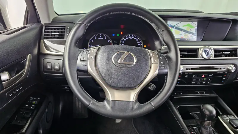 Lexus GS250