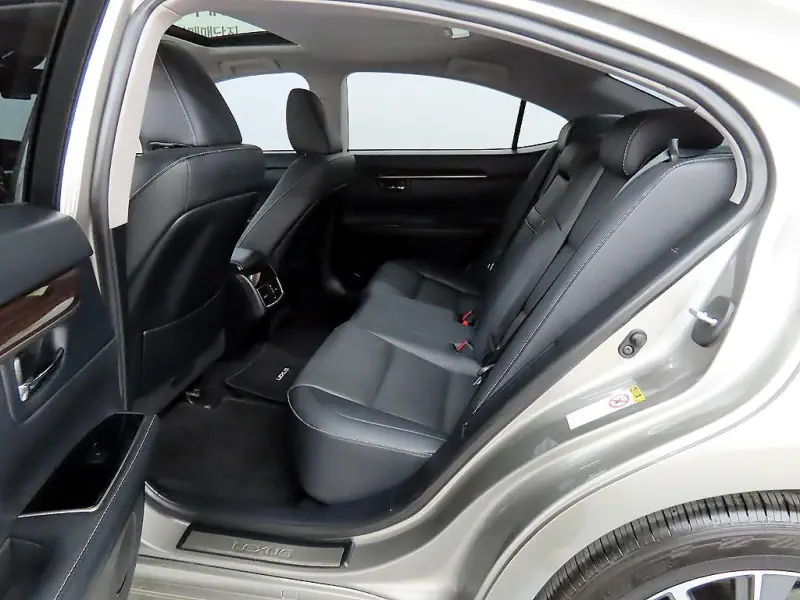 Lexus ES300h