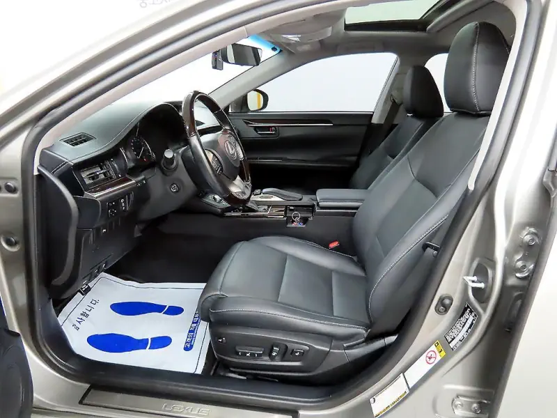 Lexus ES300h
