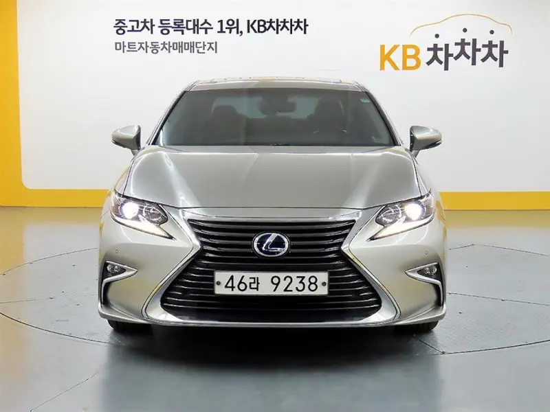 Lexus ES300h