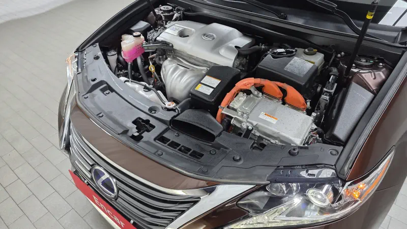 Lexus ES300h
