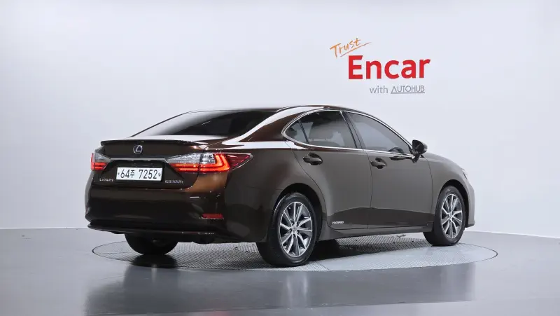 Lexus ES300h