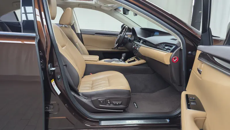 Lexus ES300h