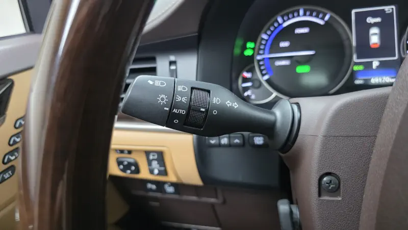 Lexus ES300h