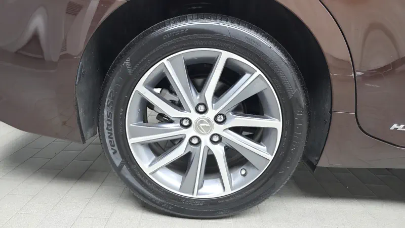Lexus ES300h