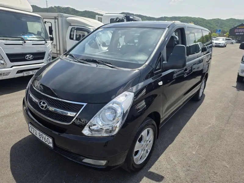 Hyundai Grand Starex