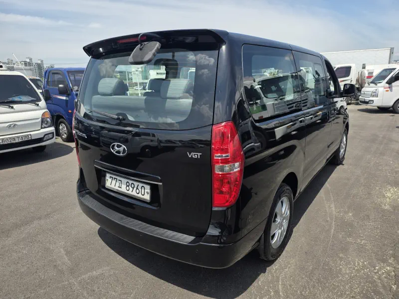 Hyundai Grand Starex