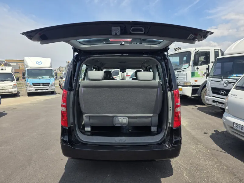 Hyundai Grand Starex