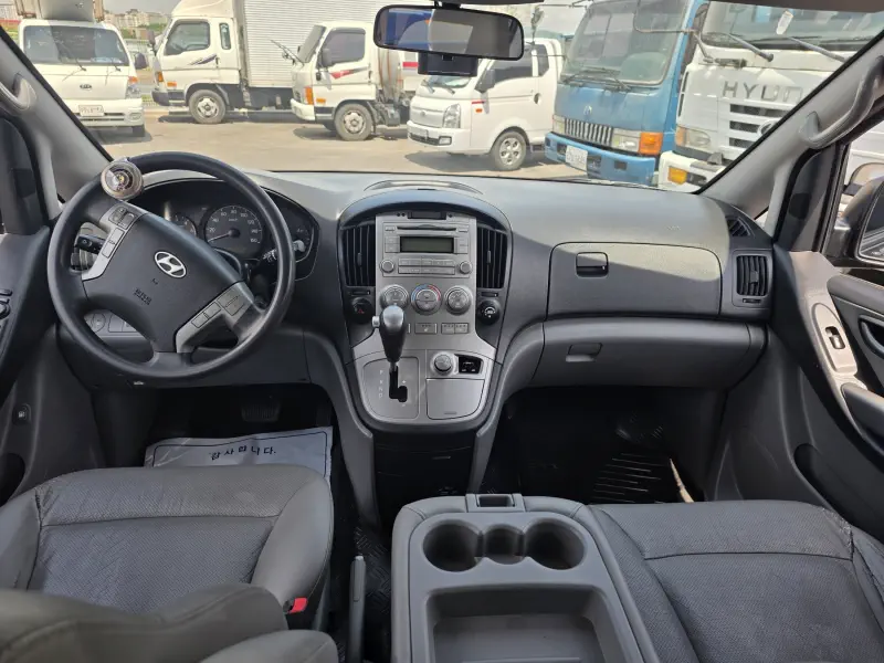 Hyundai Grand Starex