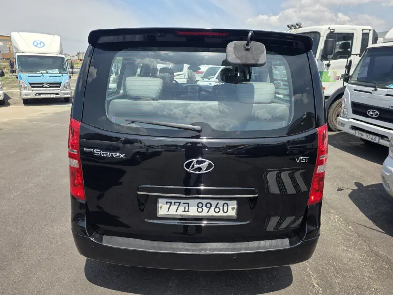 Hyundai Grand Starex