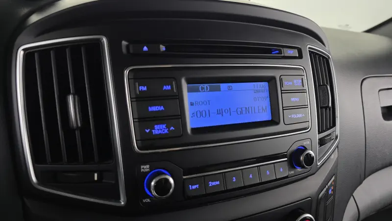 Hyundai Grand Starex