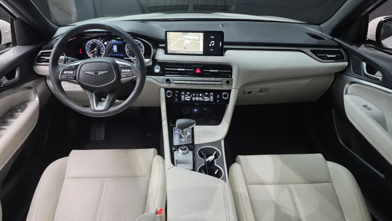 Genesis G70