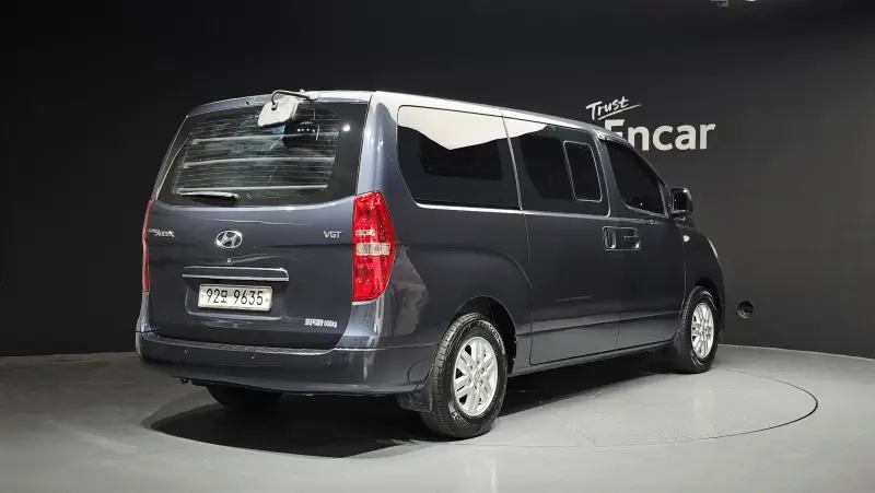 Hyundai Grand Starex