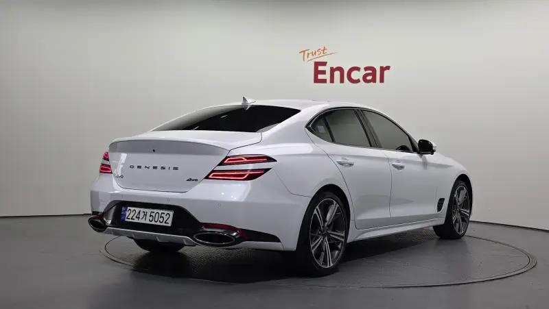 Genesis G70