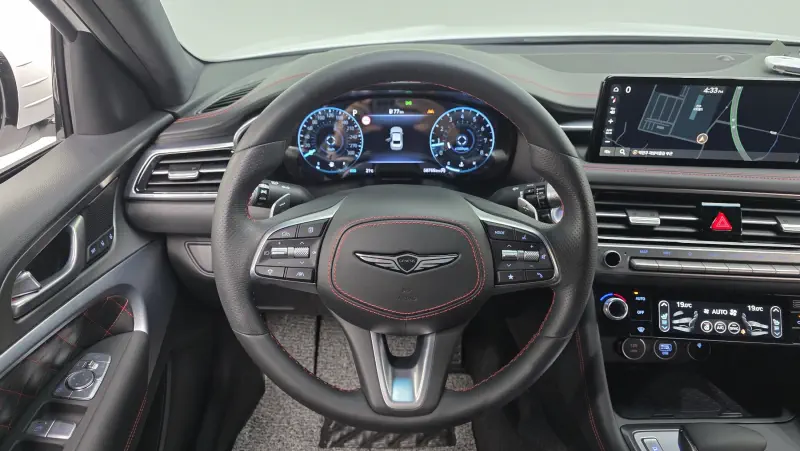 Genesis G70