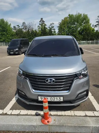Hyundai Grand Starex