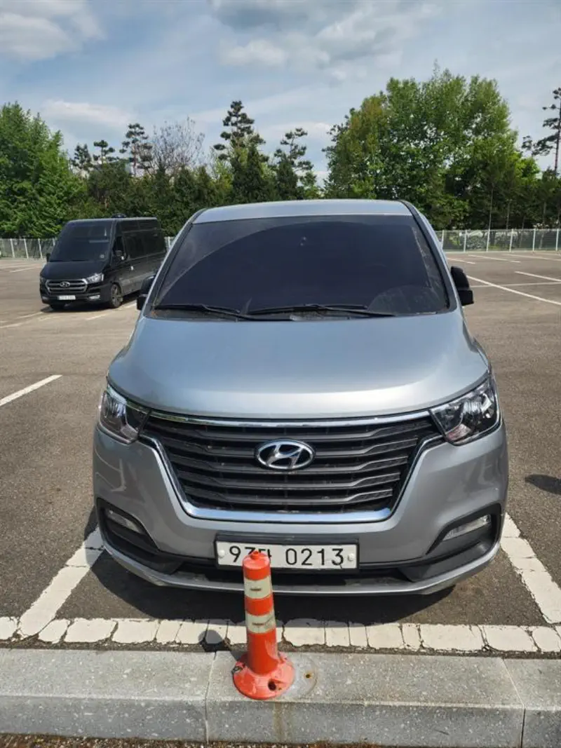 Hyundai Grand Starex