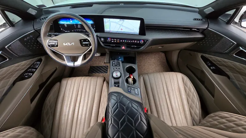 Kia K8
