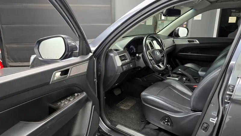 SsangYong Rexton Sports