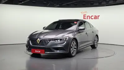 Renault SM6