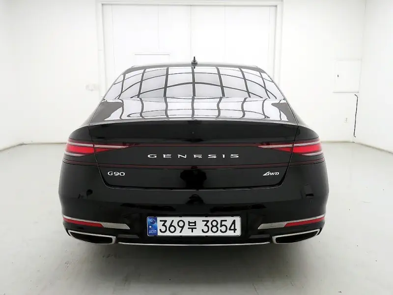 Genesis G90