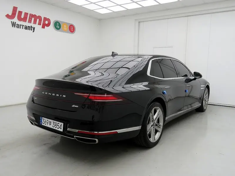 Genesis G90
