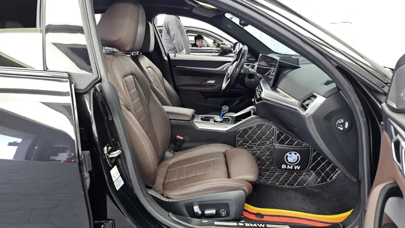 BMW i4
