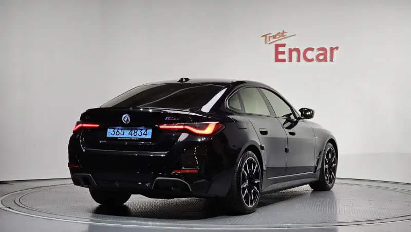 BMW i4