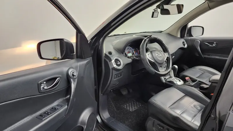 Renault QM5