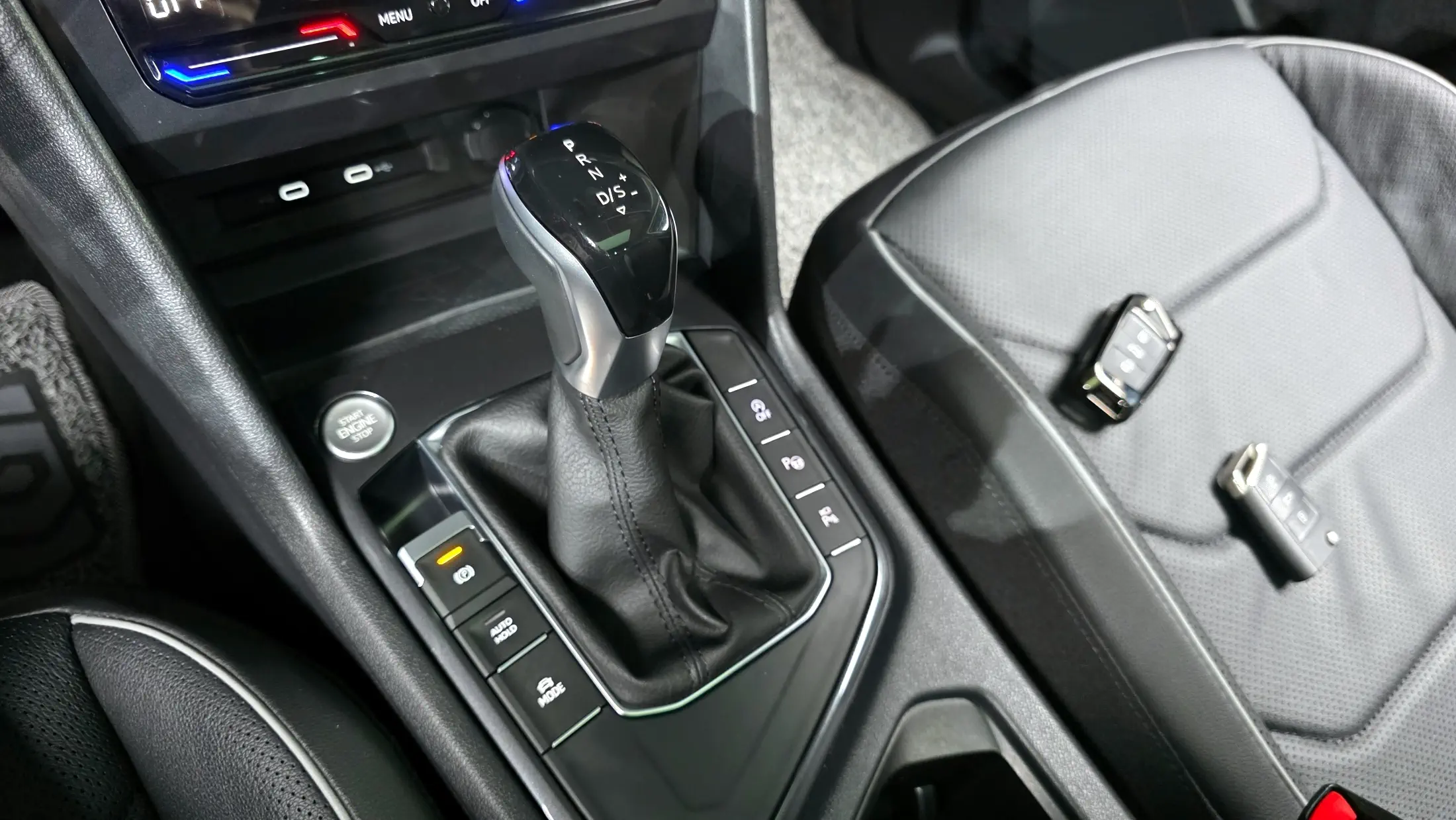VOLKSWAGEN TIGUAN ALLSPACE 2022г.в. силовым агрегатом объёмом 1984 см3 на 186 л.с цвет Синий - экспорт из Кореи. Фото №9