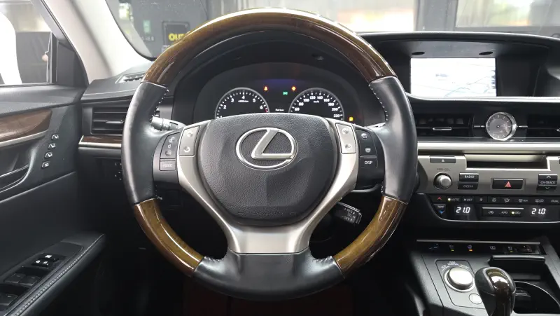 Lexus ES350