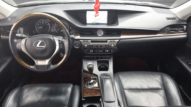 Lexus ES350