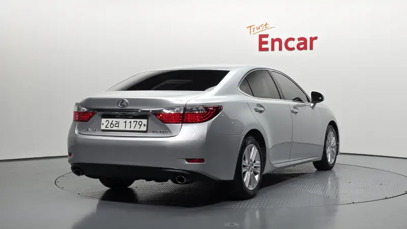 Lexus ES350