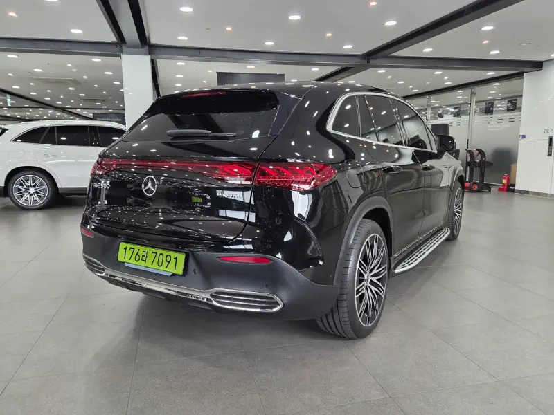 Mercedes-Benz EQE