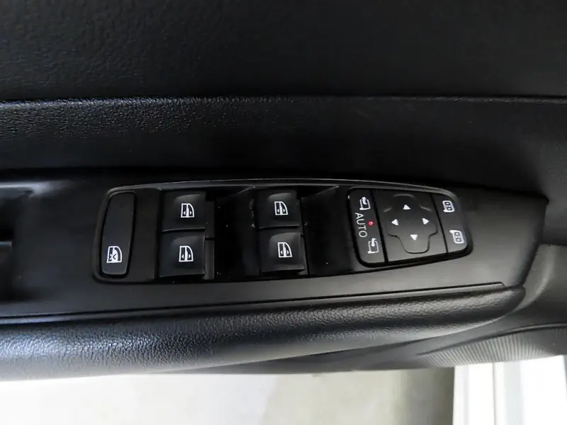 Renault SM6