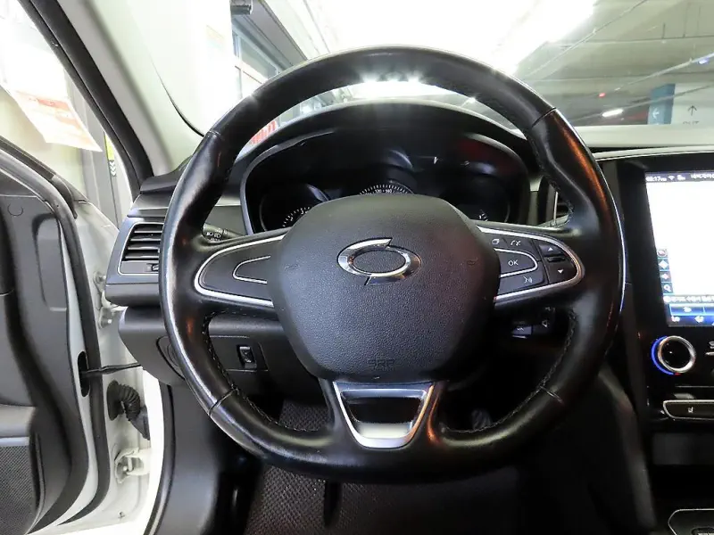 Renault SM6