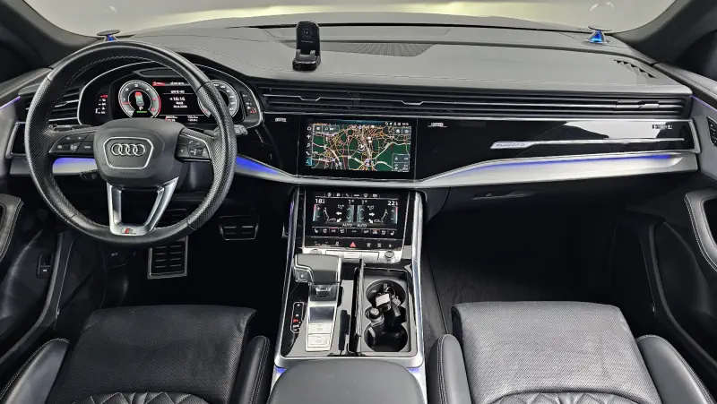 Audi Q8