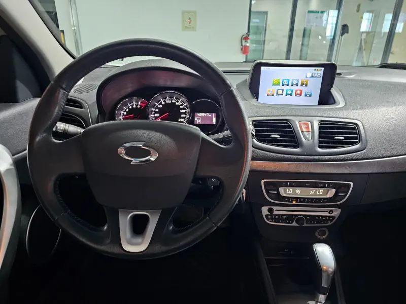 Renault SM3