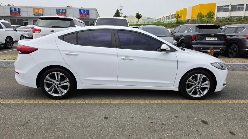 Hyundai AVANTE