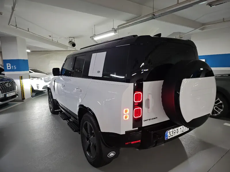 Land Rover Defender