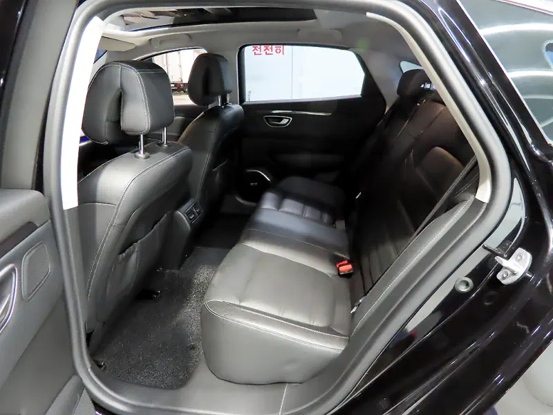 Renault SM6