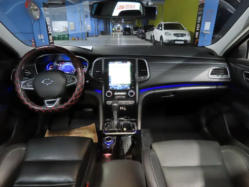 Renault SM6